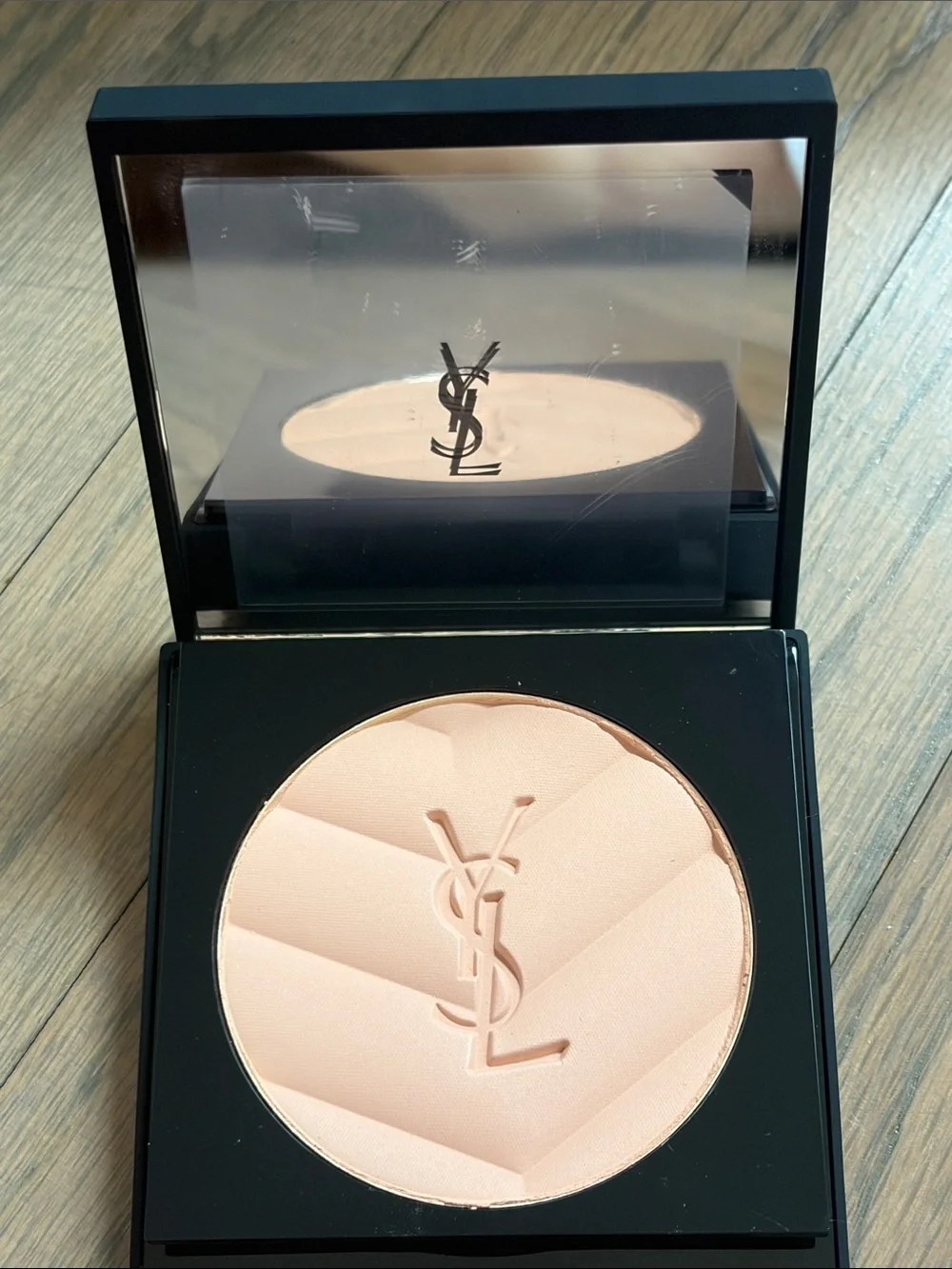 Yves Saint Laurent All Hours Hyper Finish Setting Powder - 01